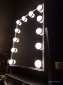 Lusterko do makijażu kosmetyczne podświetlane LED Hollywood z 12 żarówkami USB 30 x 40 cm